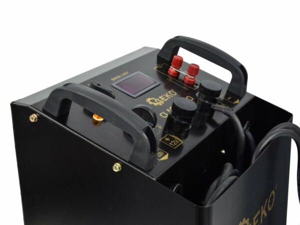 Jump Starter CLASS 750 LCD | GEKO - Image 4