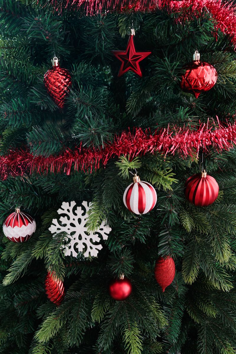 Božićni ukrasi, 39 kom, crveno-bijeli | MagicHome - Image 17