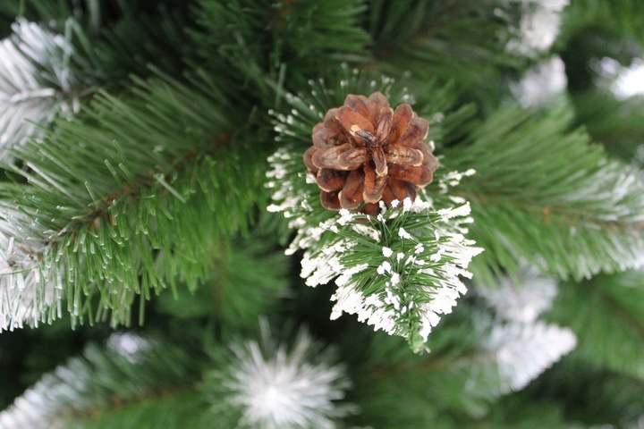 Umjetno božićno drvce s češerima Snjeguljica | 180 cm - Image 2